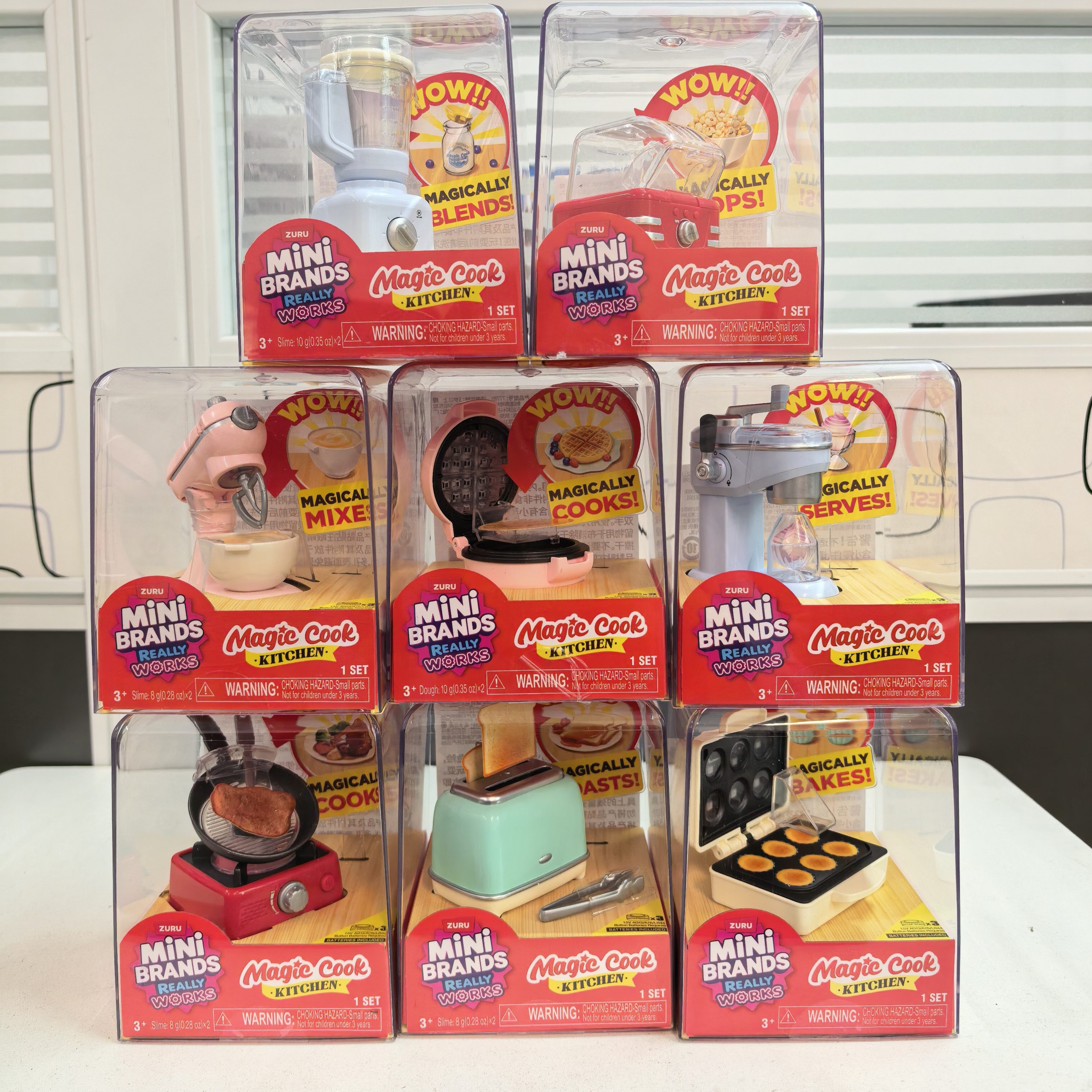 Miniature Baking Kitchen - ZURU Mini Brands Magic Cook Kitchen